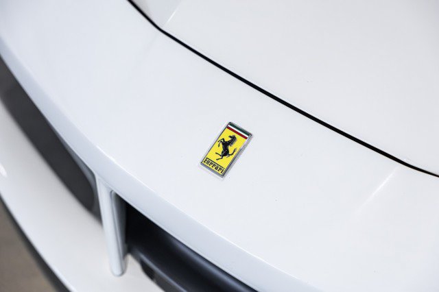 Used 2018 Ferrari 488 Spider RWD image 11
