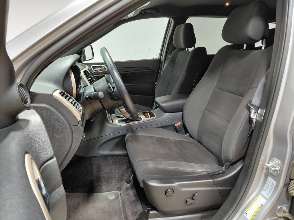 Certified 2017 Jeep Grand Cherokee Laredo w/ Quick Order Package 23E AWD/4WD image 15