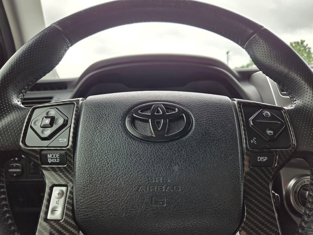 Used 2016 Toyota 4Runner SR5 Premium AWD/4WD image 35