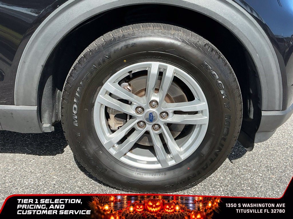 Used 2023 Ford Explorer XLT w/ Equipment Group 202A RWD image 11