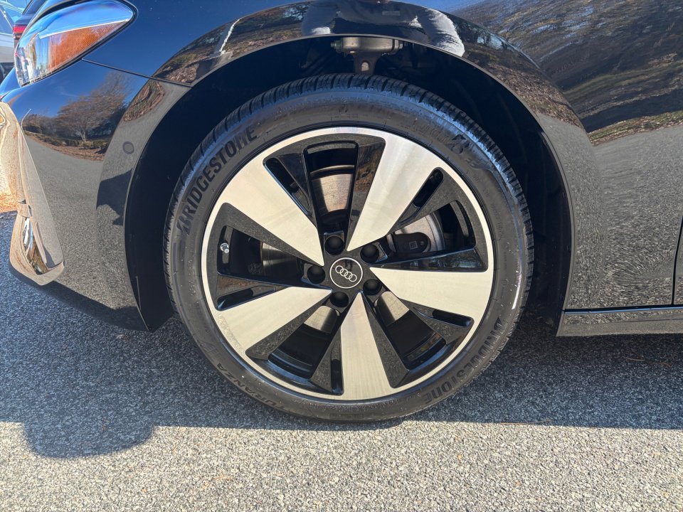 Certified 2025 Audi A5 2.0T Premium w/ Convenience Package image 27