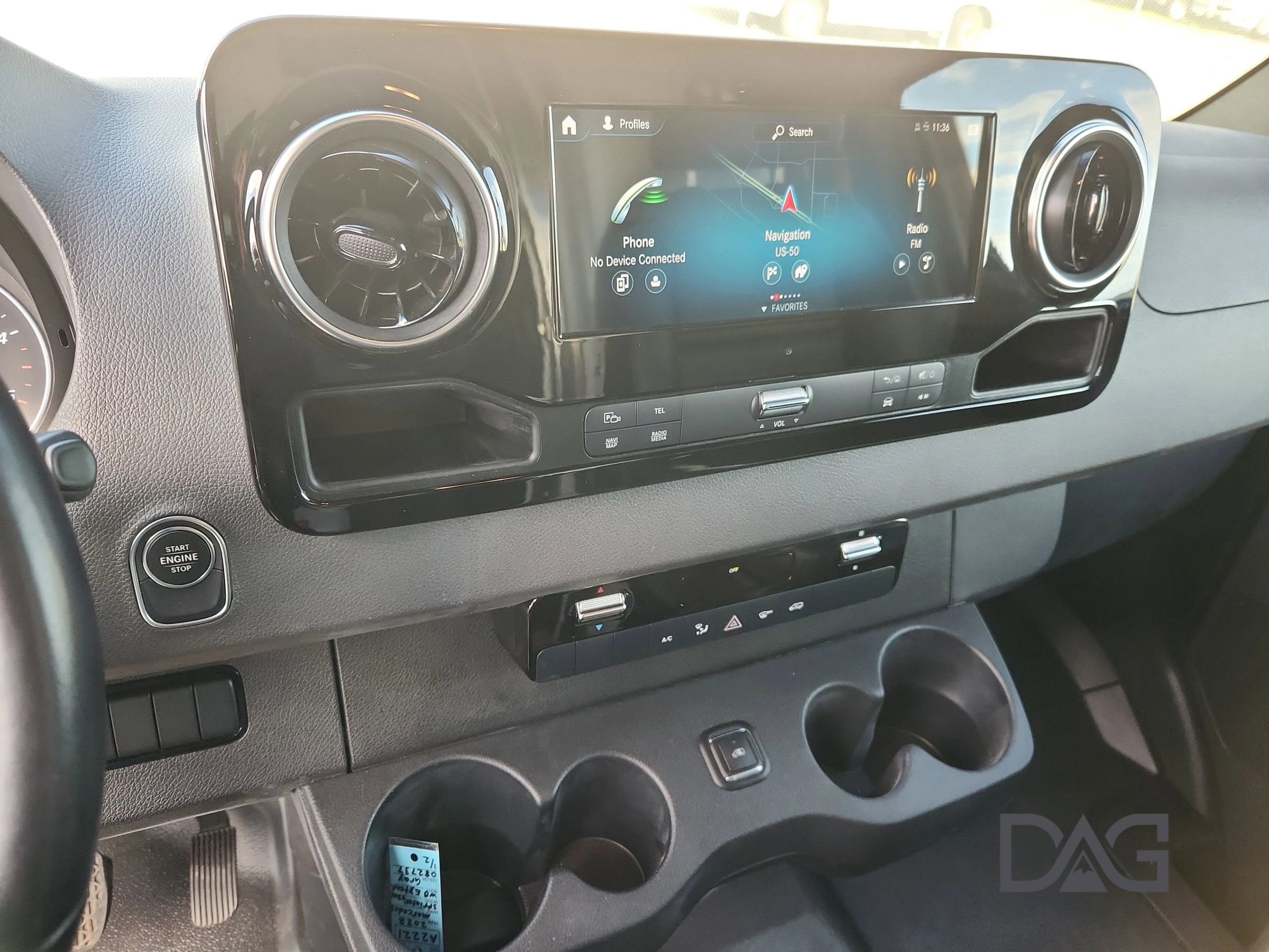 Used 2022 Mercedes-Benz Sprinter 4500 w/ Parking Package image 32