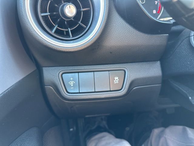 Certified 2024 Kia Forte LXS image 40