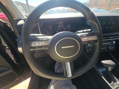 Used 2025 Hyundai Tucson SE FWD image 13