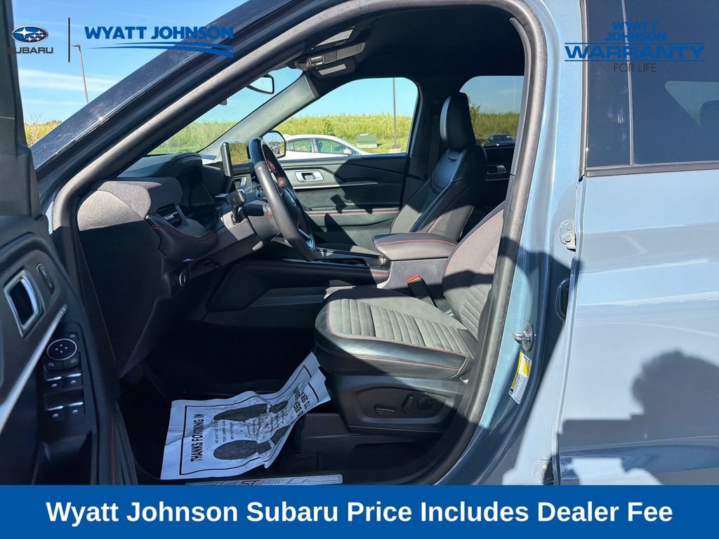 Used 2025 Ford Explorer ST-Line w/ Premium Package AWD/4WD image 19