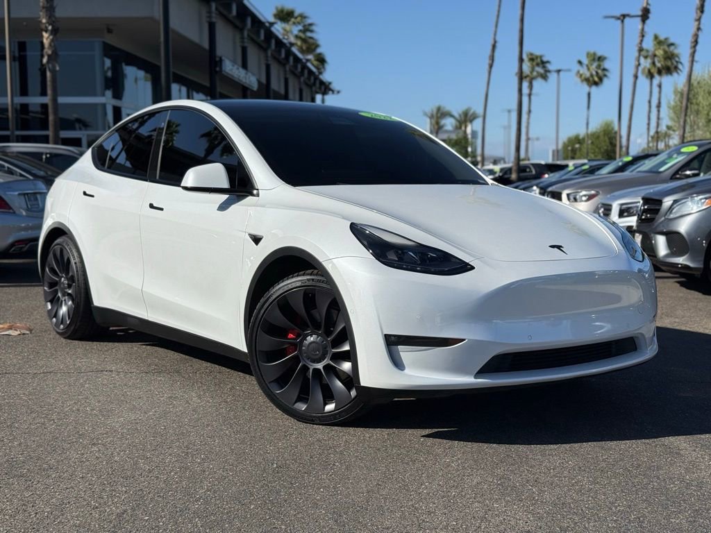 Used 2022 Tesla Model Y Performance image 1