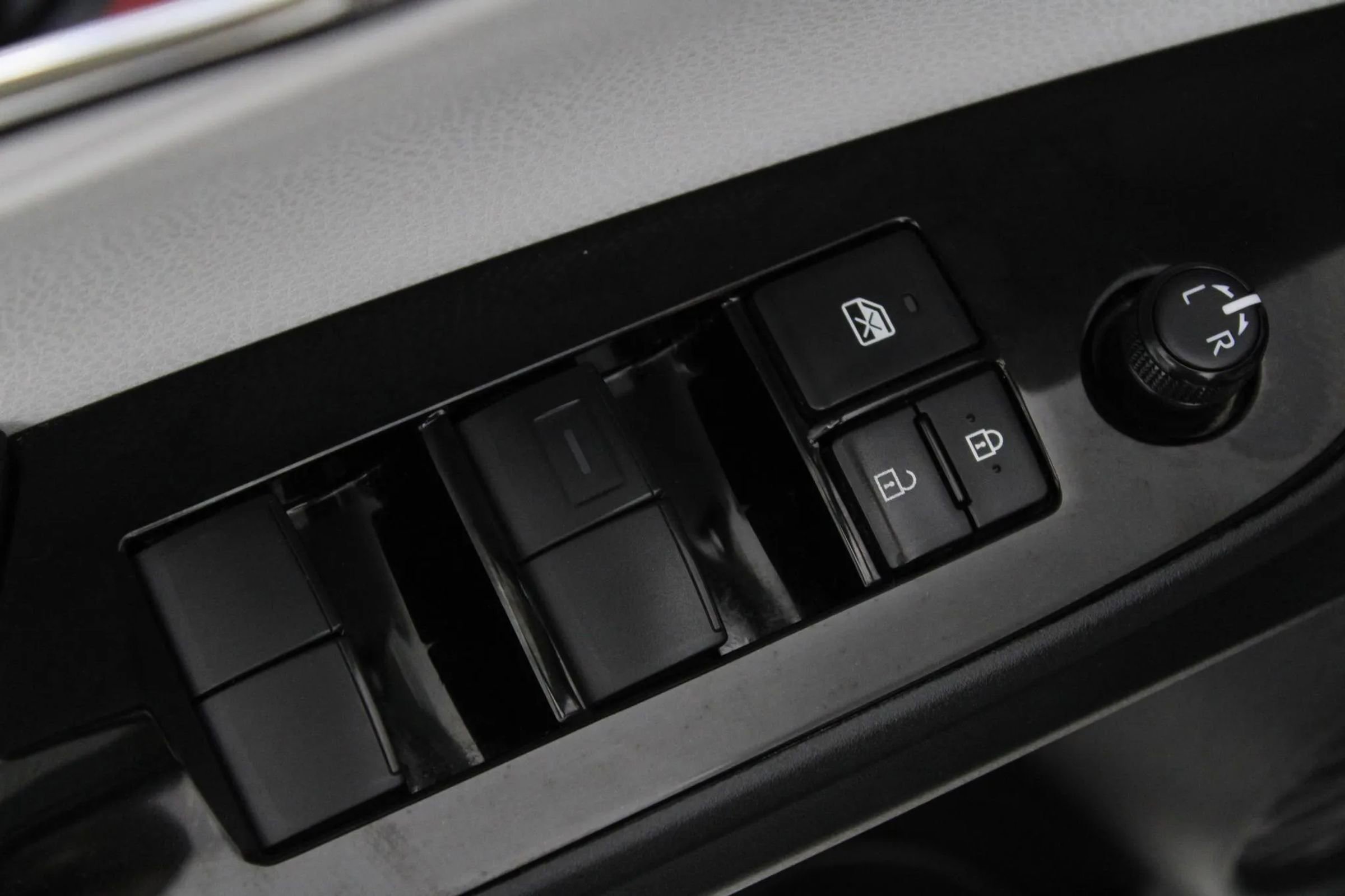 Used 2022 Toyota Prius XLE w/ Advanced Technology Package AWD/4WD image 38