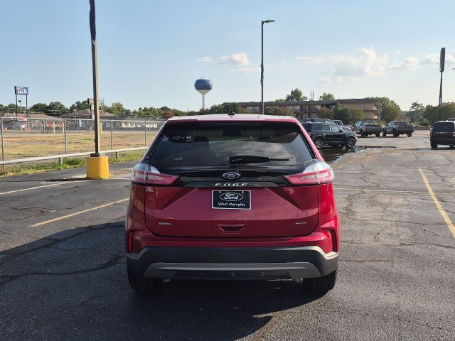 Used 2024 Ford Edge SEL w/ Convenience Package AWD/4WD image 6