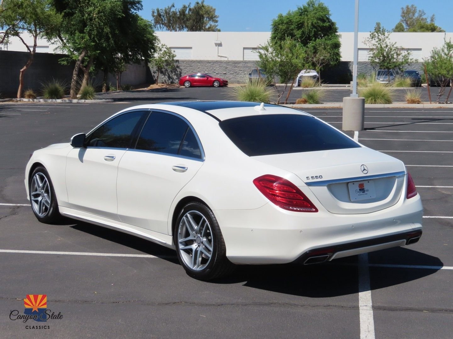 Used 2014 Mercedes-Benz S 550 Sedan w/ Sport Package w/ Sport Package image 14