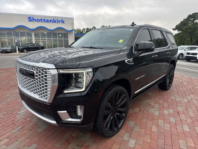Used 2021 GMC Yukon Denali w/ Denali Premium Package AWD/4WD image 1