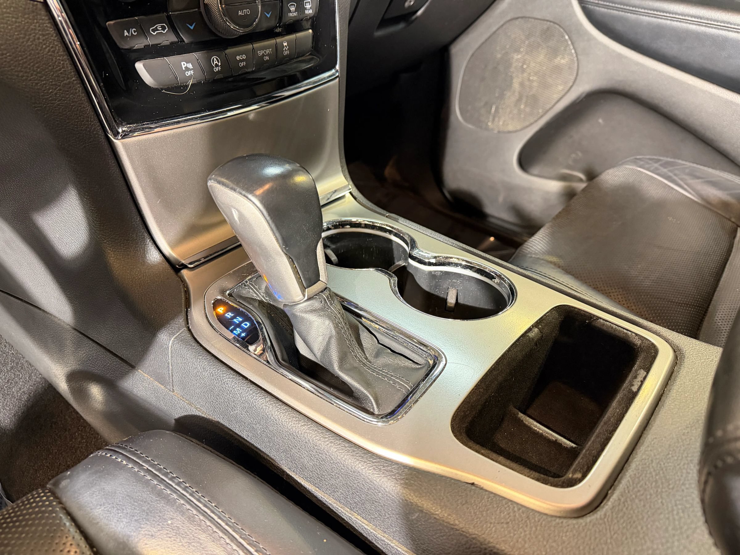 Used 2020 Jeep Grand Cherokee Limited w/ Luxury Group II RWD image 17