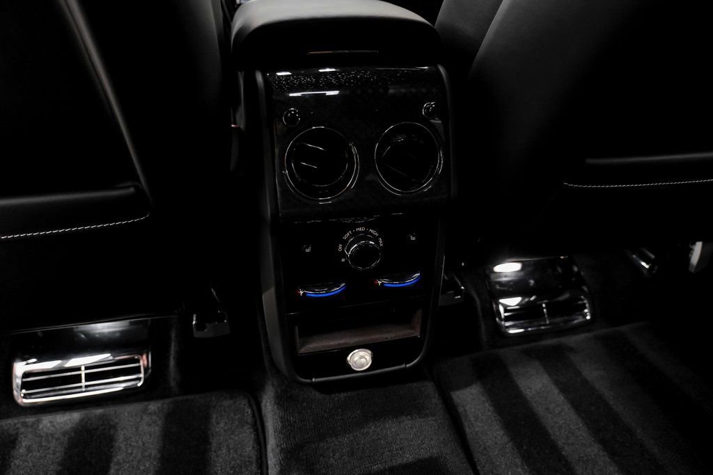 Used 2023 Rolls-Royce Cullinan Black Badge w/ Driver's Package image 44