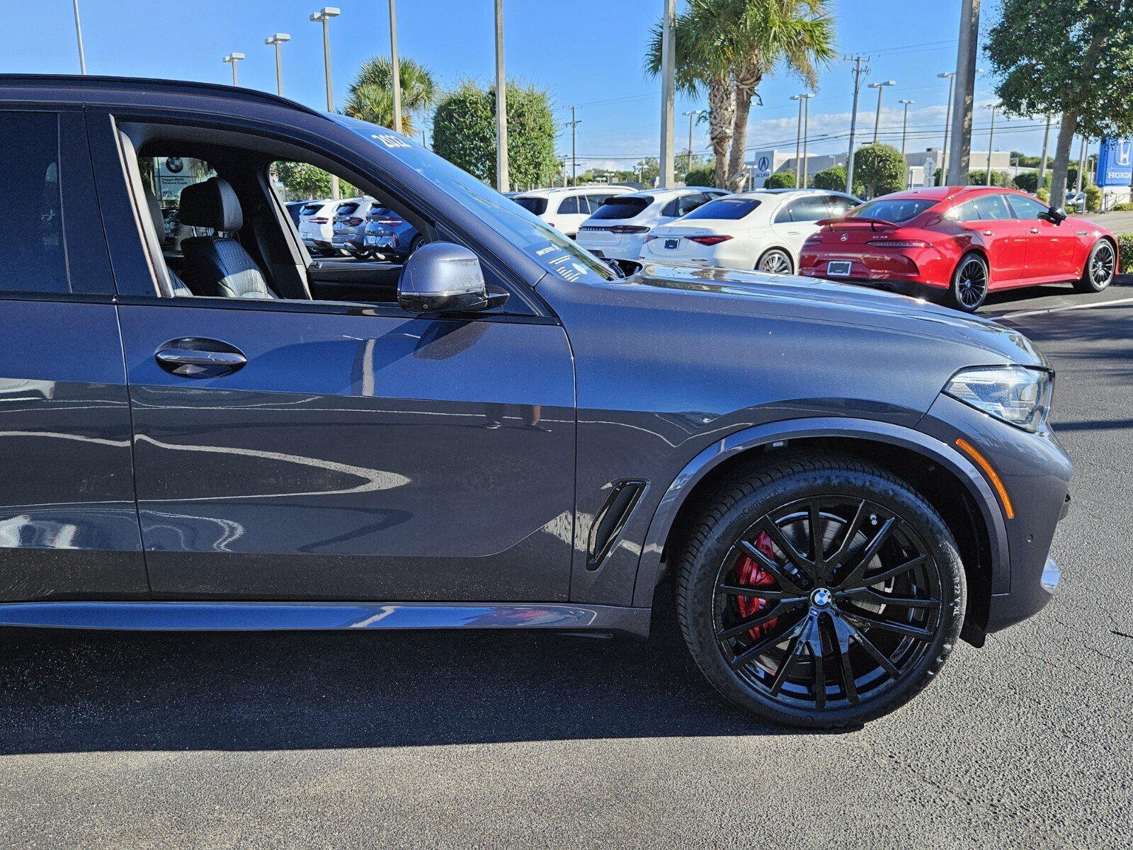 Certified 2022 BMW X5 M50i w/ Premium Package image 2