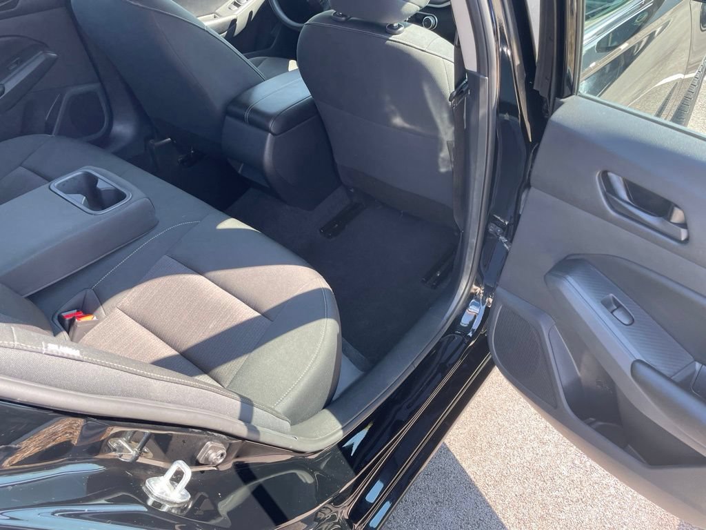Used 2024 Nissan Altima 2.5 S FWD image 14