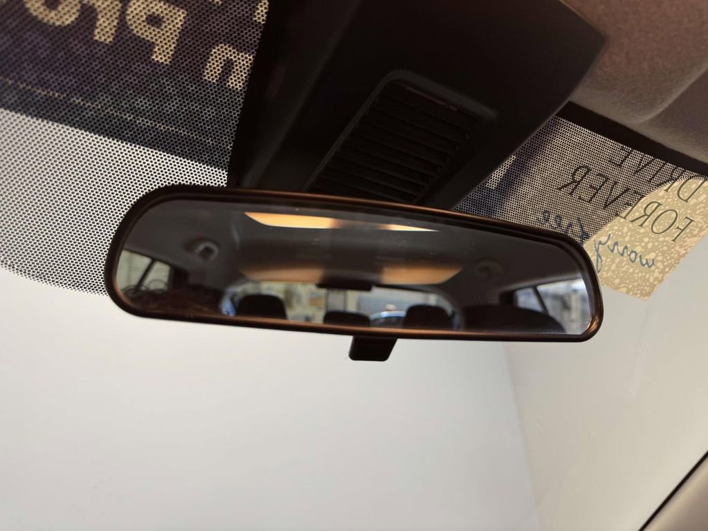 Used 2024 Nissan Kicks S image 27