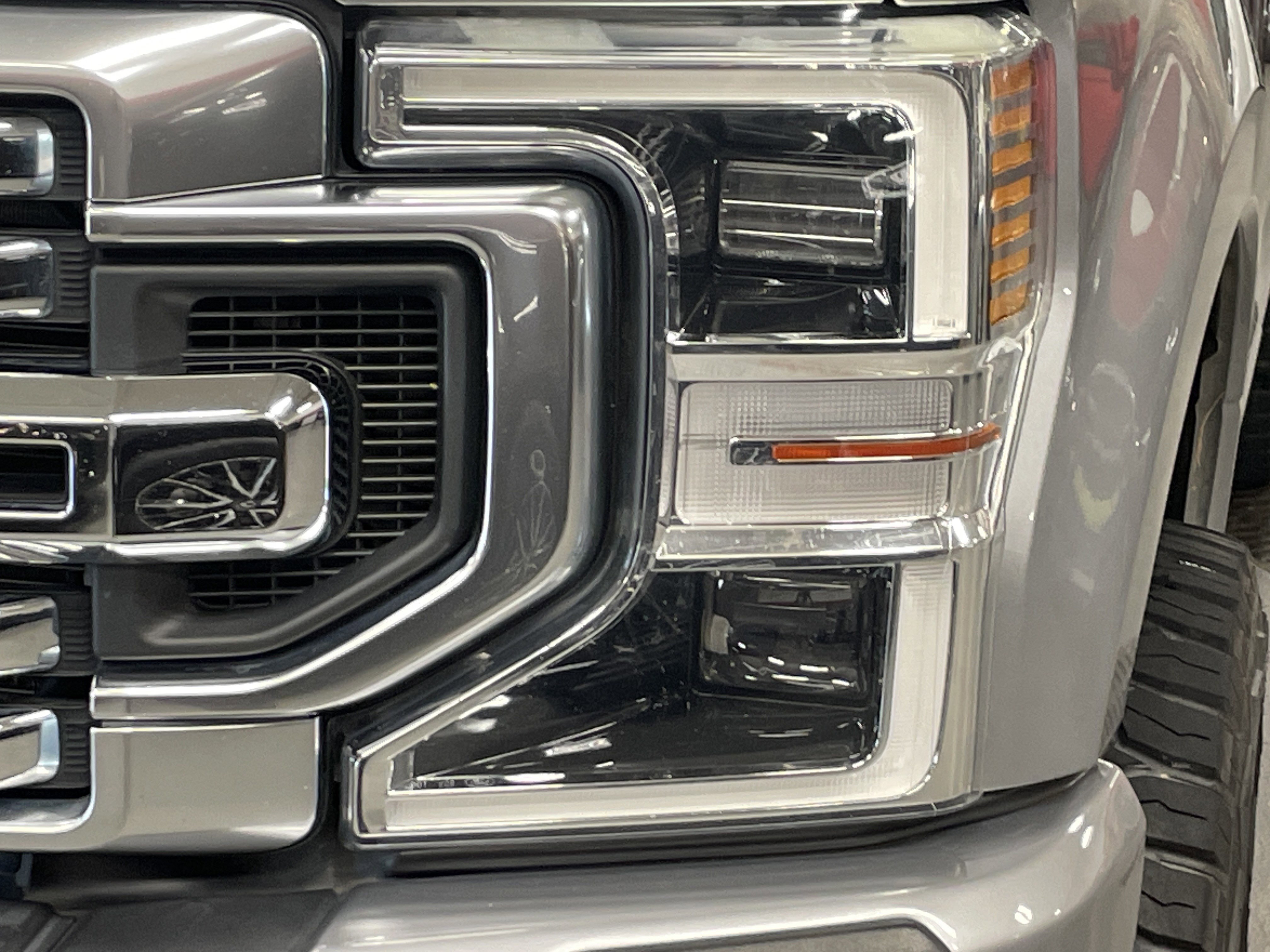 Used 2022 Ford F250 Limited w/ FX4 Off-Road Package image 6