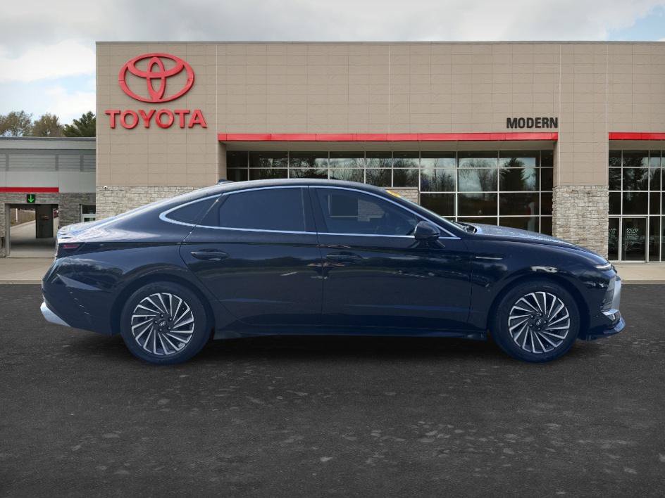 Used 2025 Hyundai Sonata SEL FWD image 7