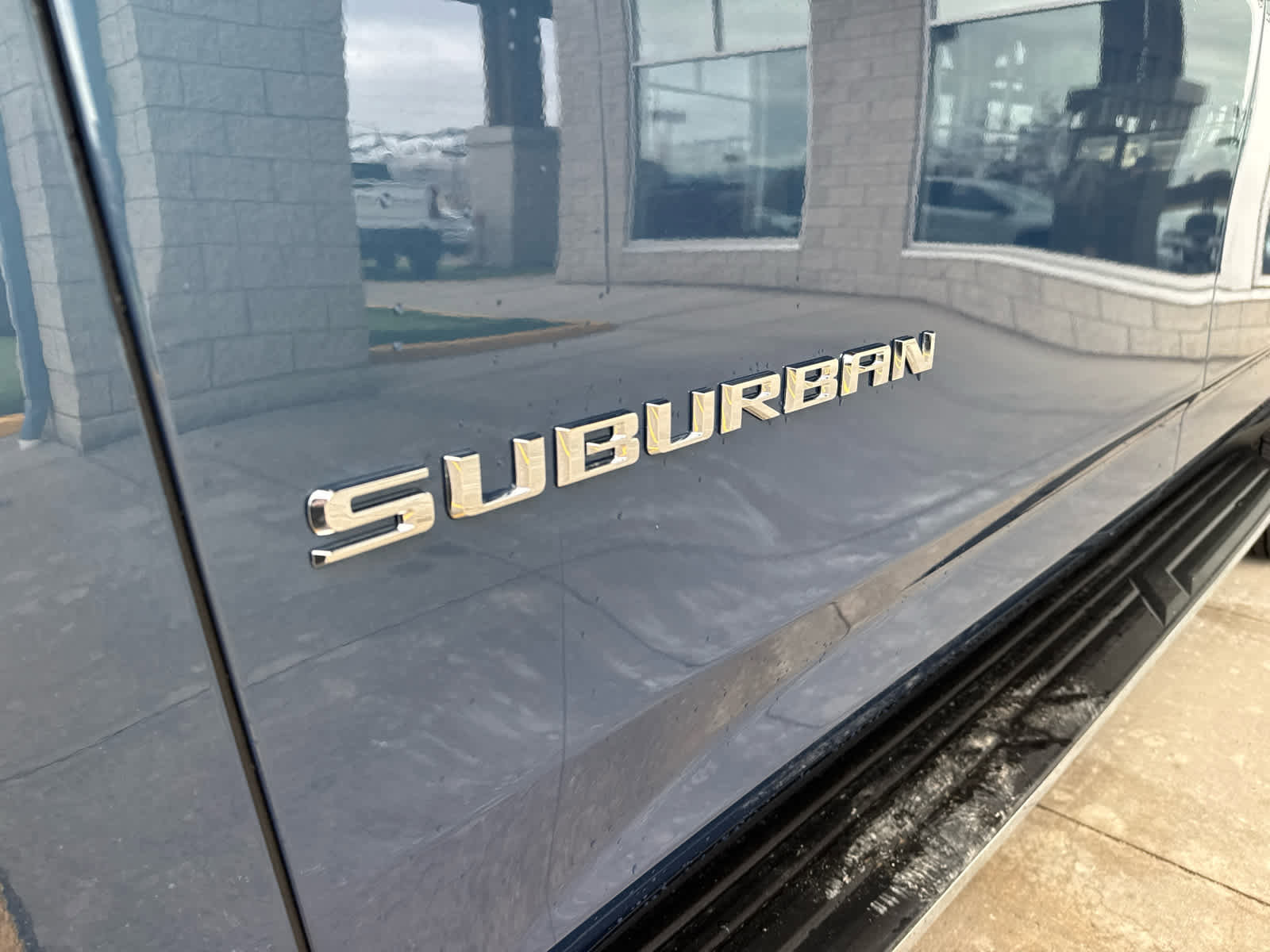 New 2026 Chevrolet Suburban Premier image 9