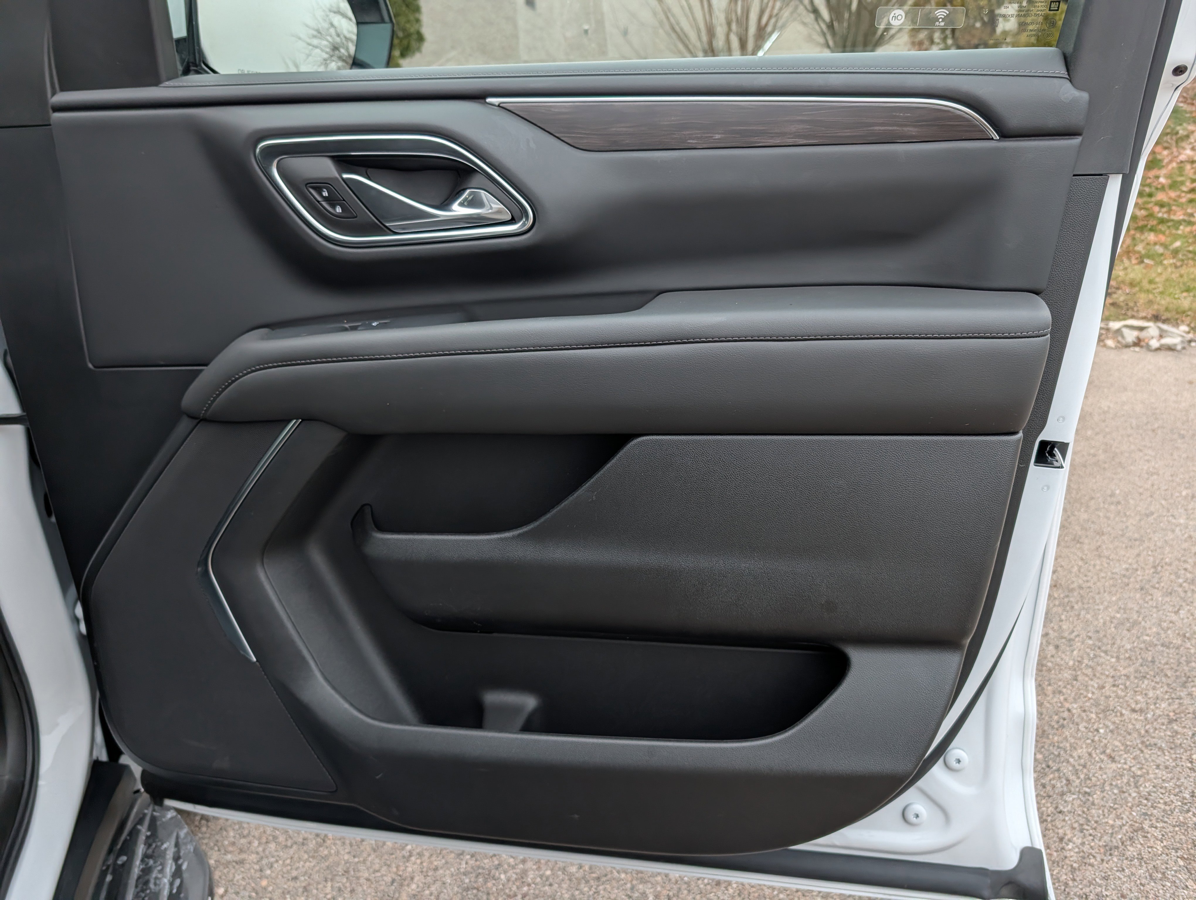 Used 2024 Chevrolet Tahoe LS w/ Driver Alert Package image 34