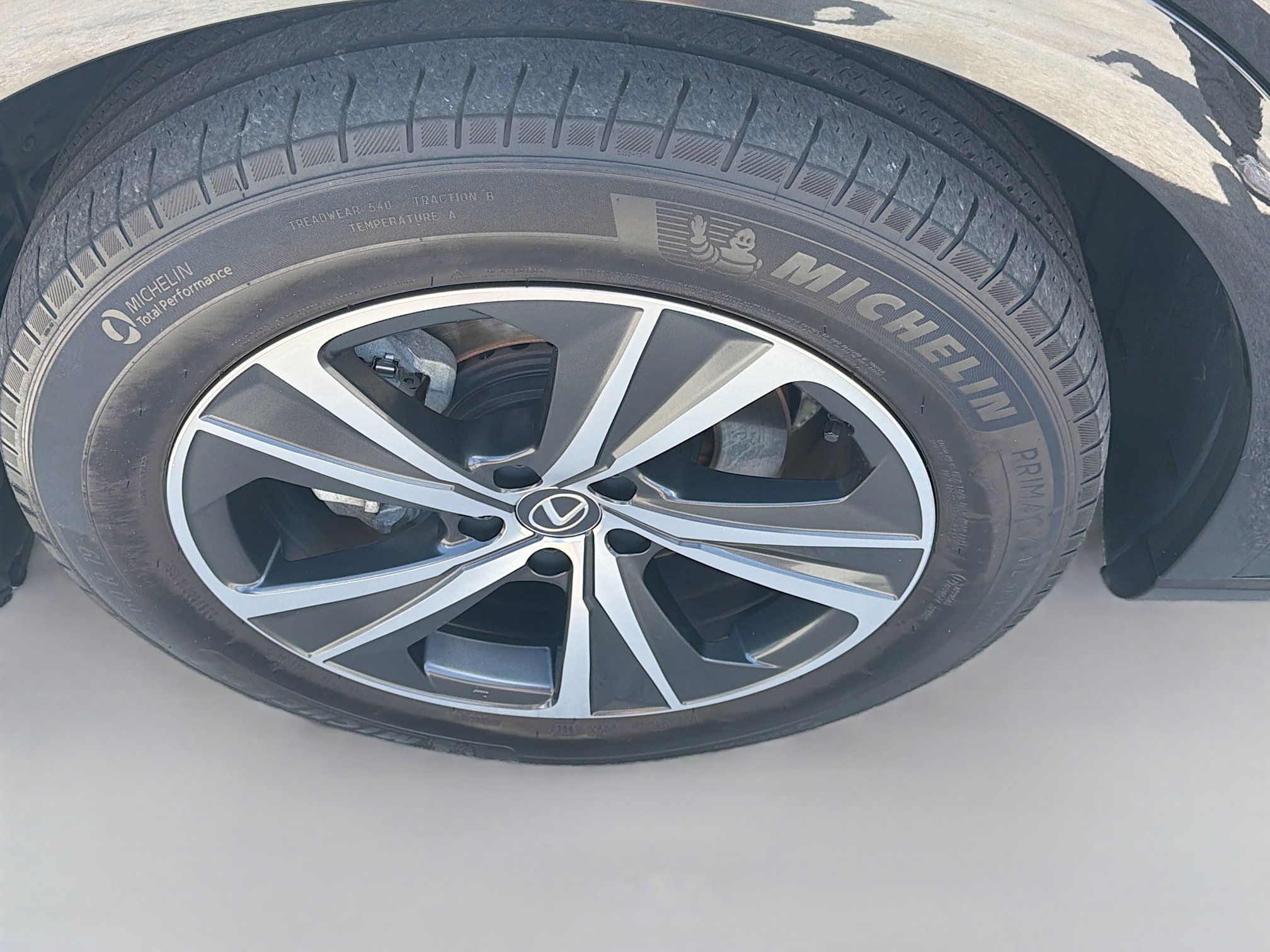 Used 2024 Lexus RX 350 FWD w/ Technology Package image 38