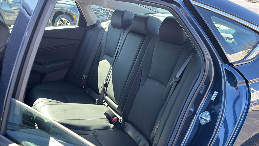 Certified 2025 Honda Accord Touring image 27