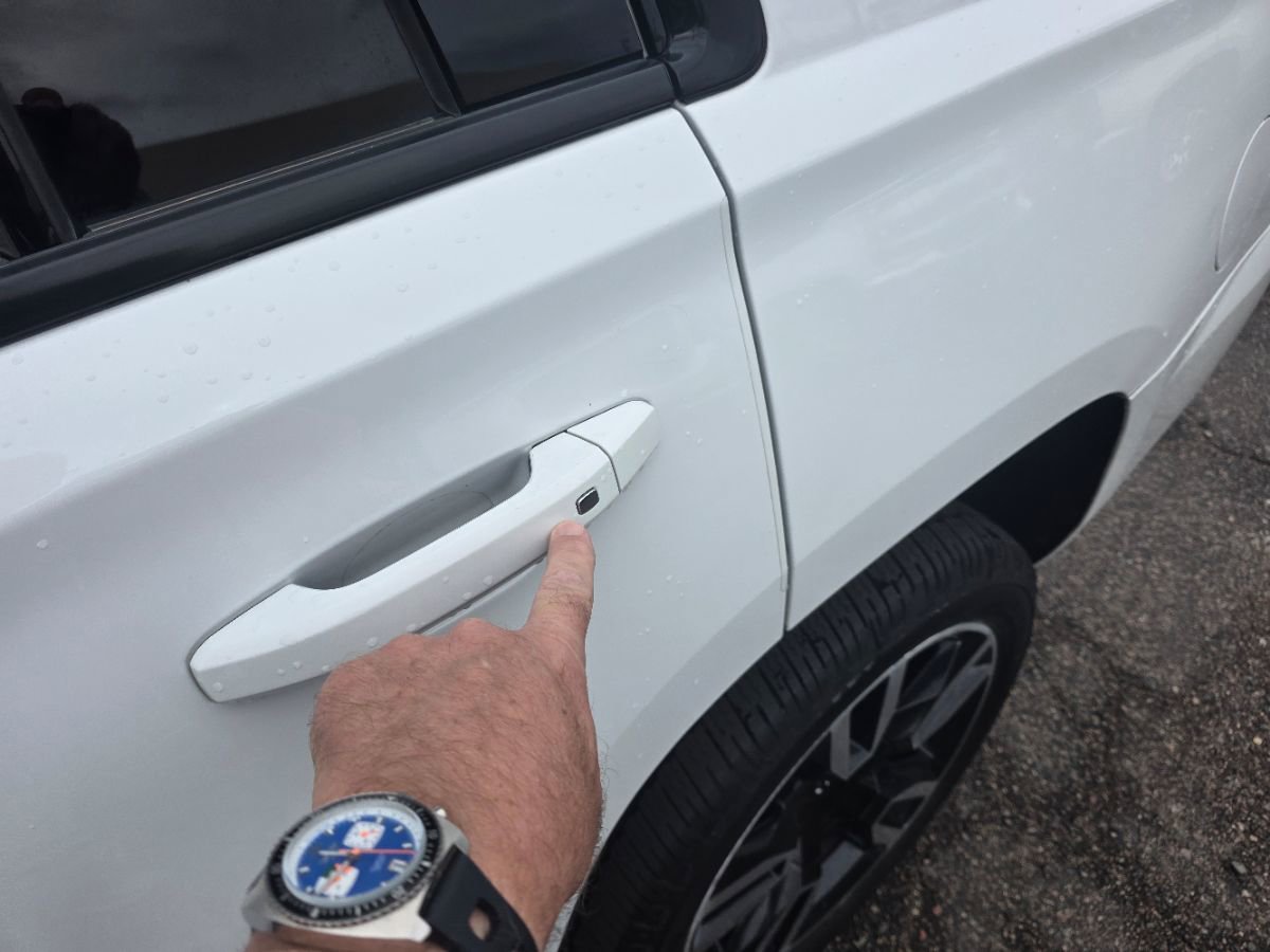 Used 2018 Chevrolet Tahoe Premier image 32