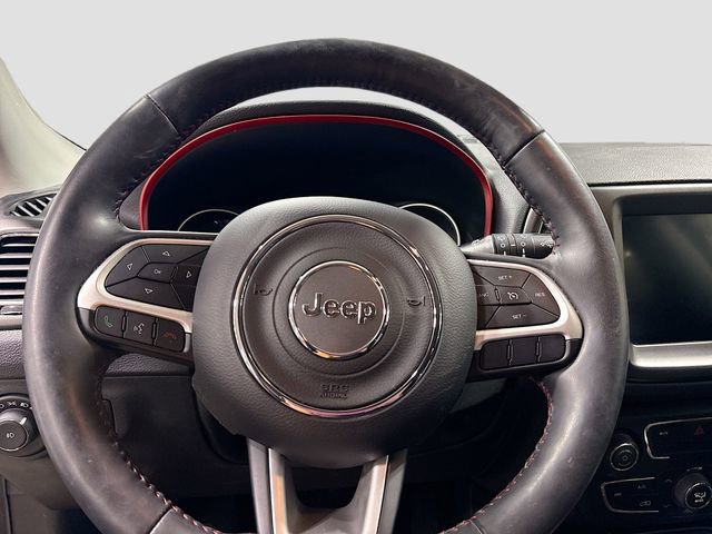 Used 2019 Jeep Compass Trailhawk w/ Leather Interior Group AWD/4WD image 13