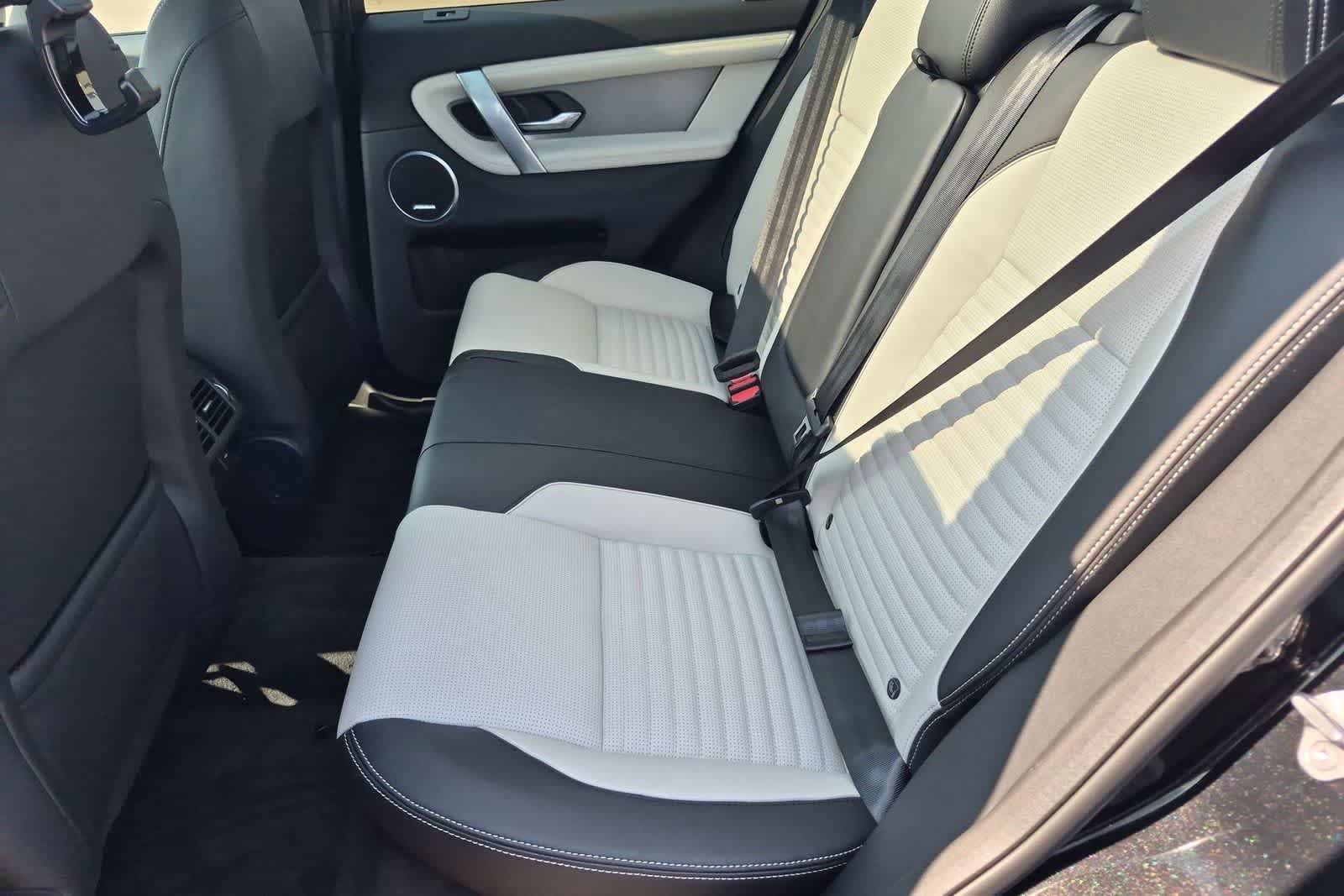 New 2026 Land Rover Discovery Sport Landmark AWD/4WD image 20