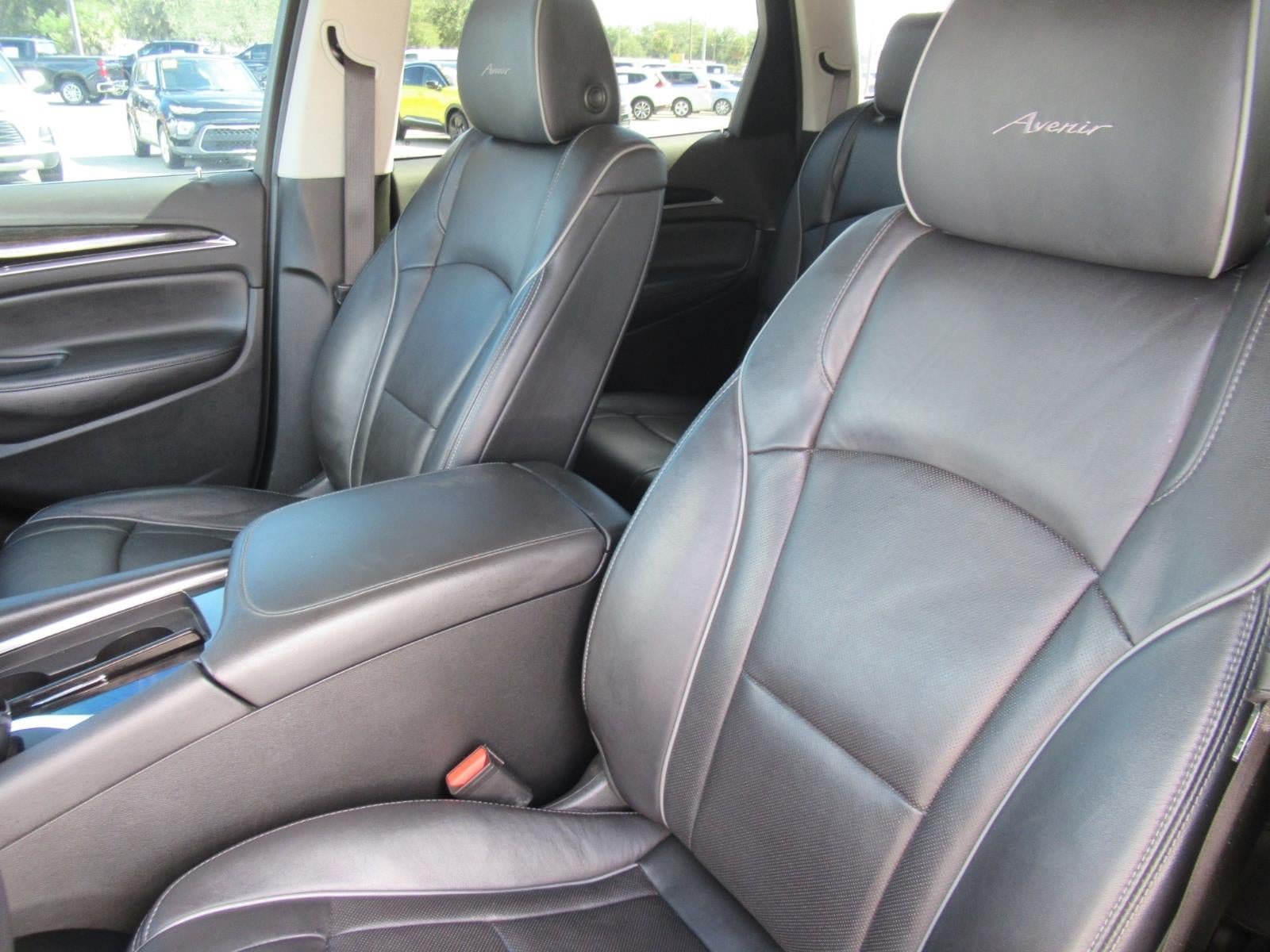 Used 2021 Buick Enclave Avenir w/ Avenir Technology Package AWD/4WD image 20