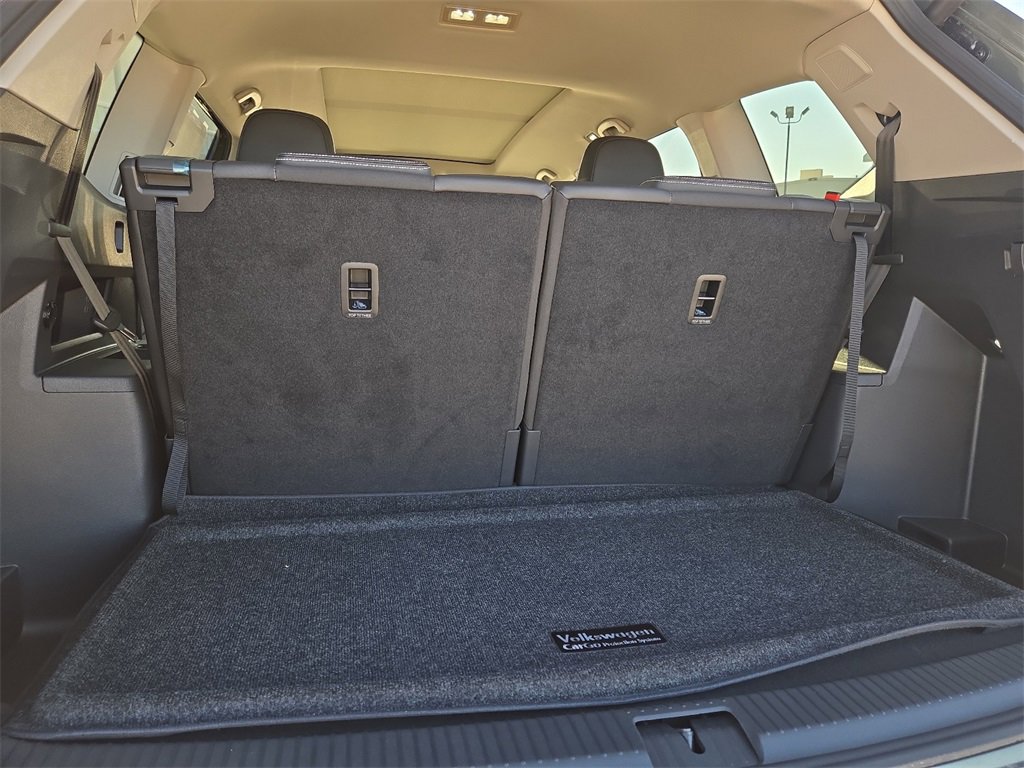 New 2025 Volkswagen Atlas SEL Premium R-Line image 14