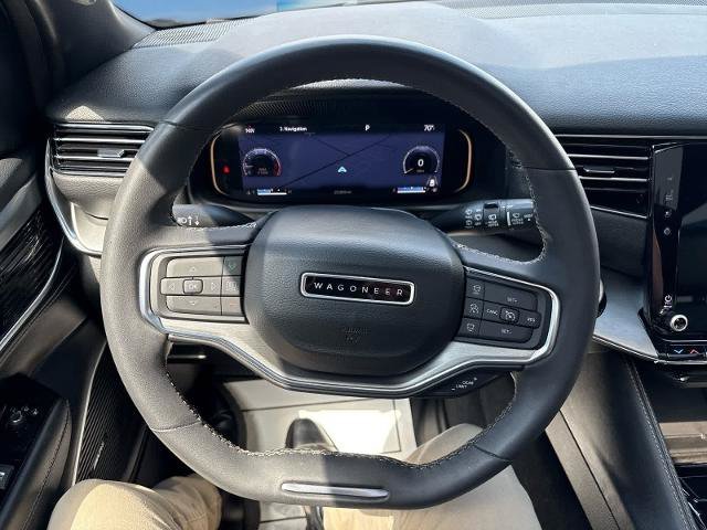Used 2023 Jeep Wagoneer Series II AWD/4WD image 26