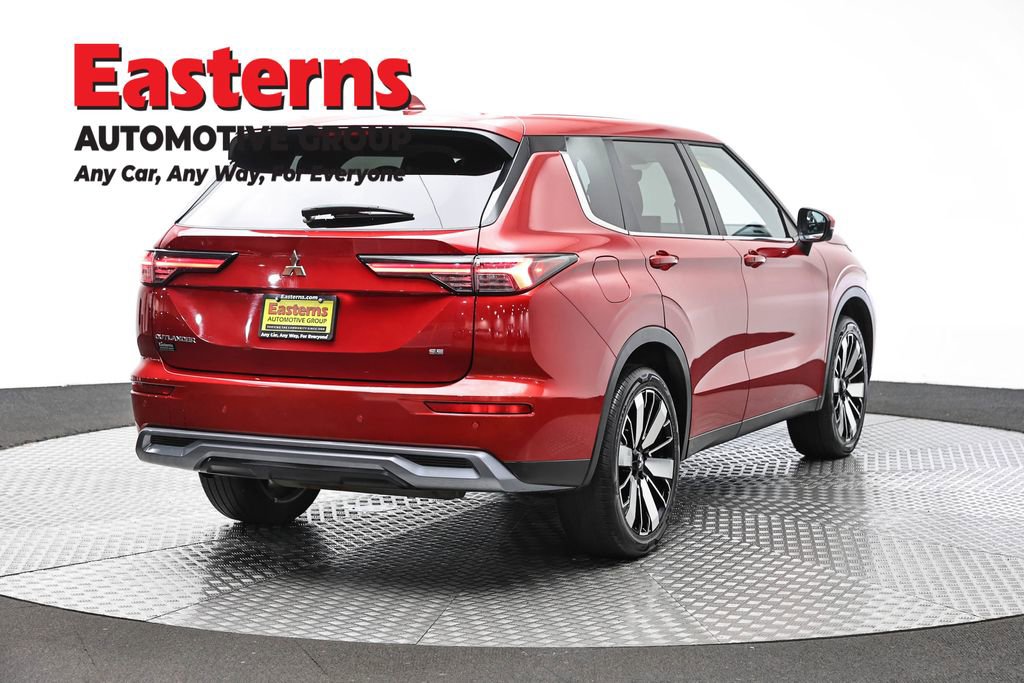 Used 2025 Mitsubishi Outlander AWD image 5