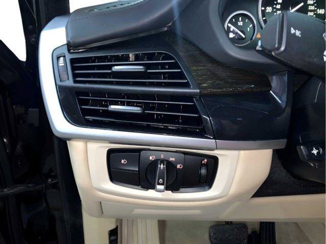 Used 2015 BMW X5 xDrive50i AWD/4WD image 32