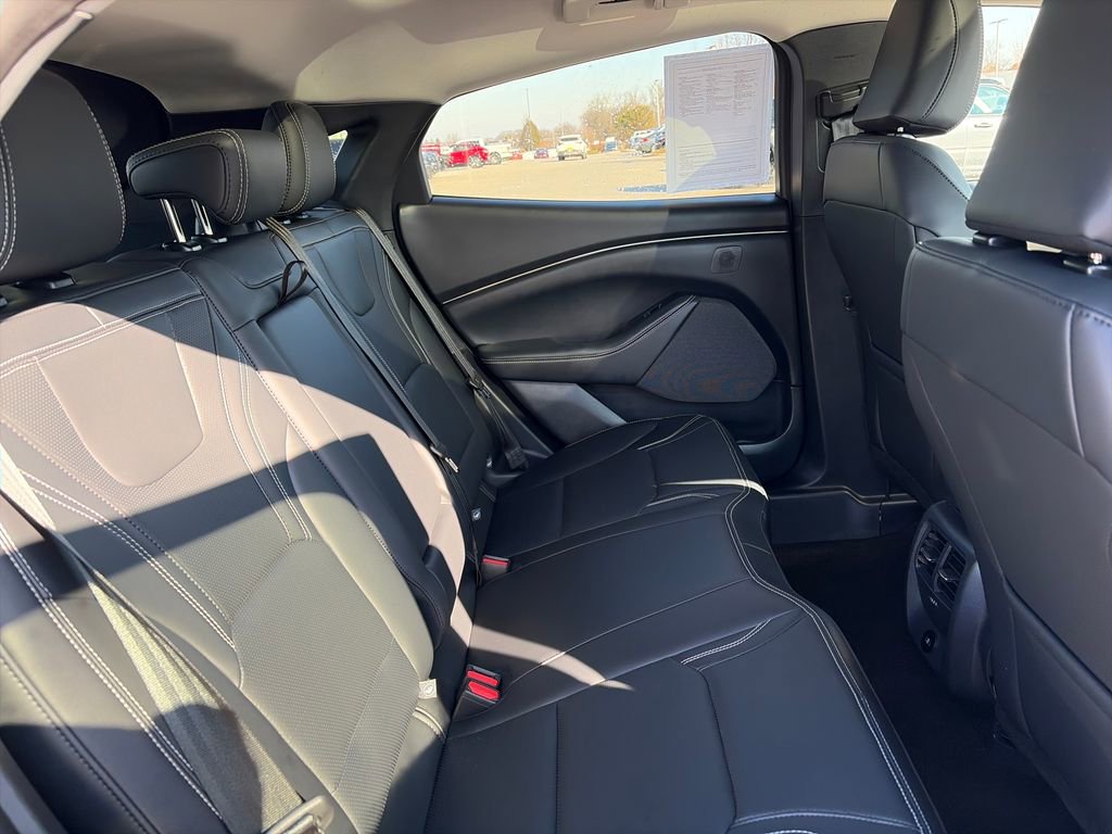 Used 2025 Ford Mustang Mach-E Premium image 40