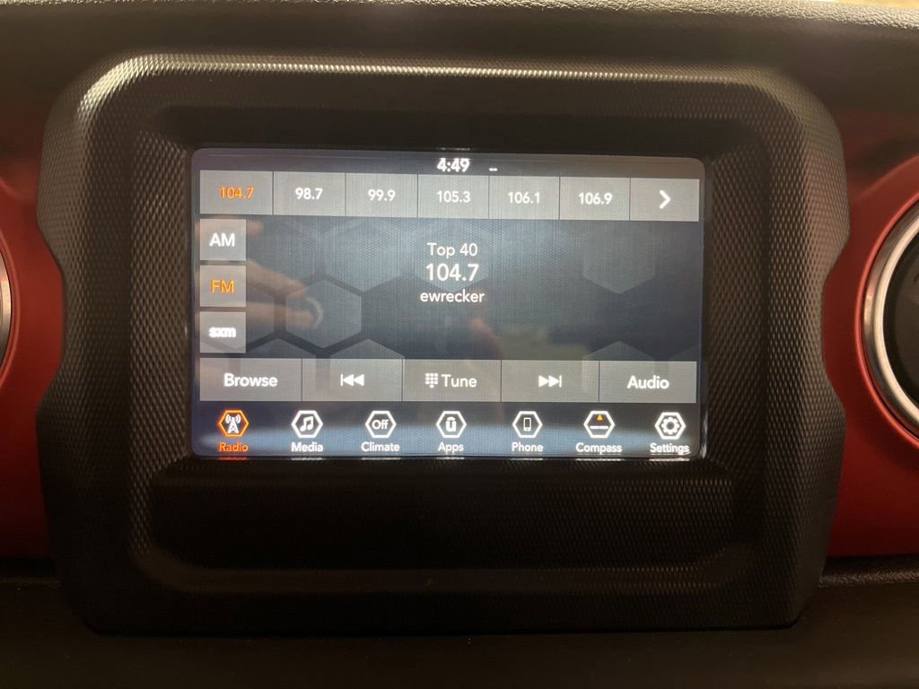 Used 2018 Jeep Wrangler Rubicon AWD/4WD image 24