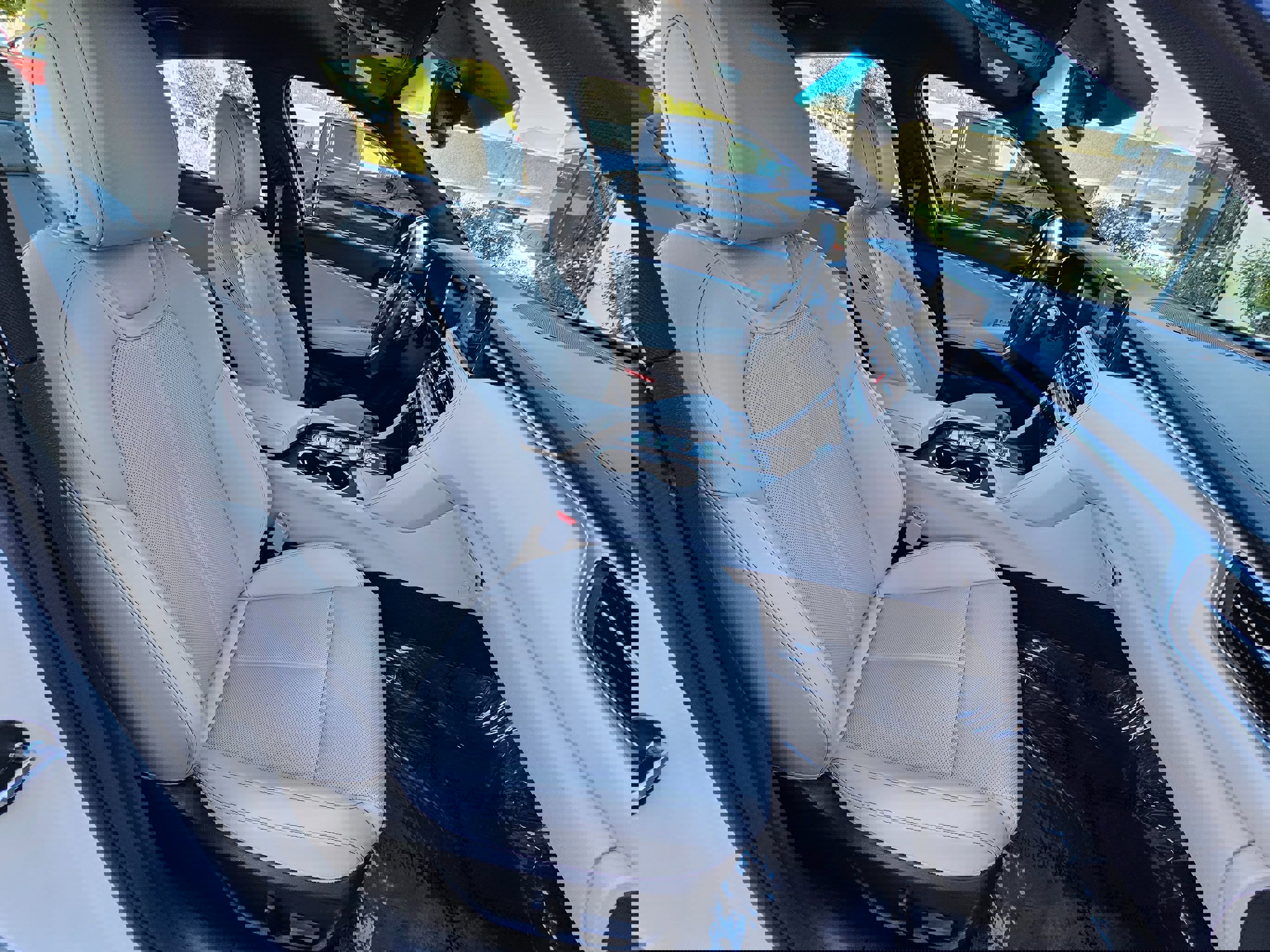 Used 2025 Genesis G70 2.5T image 31