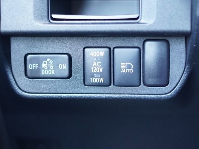 Used 2018 Toyota Tacoma TRD Sport w/ Technology Package image 21