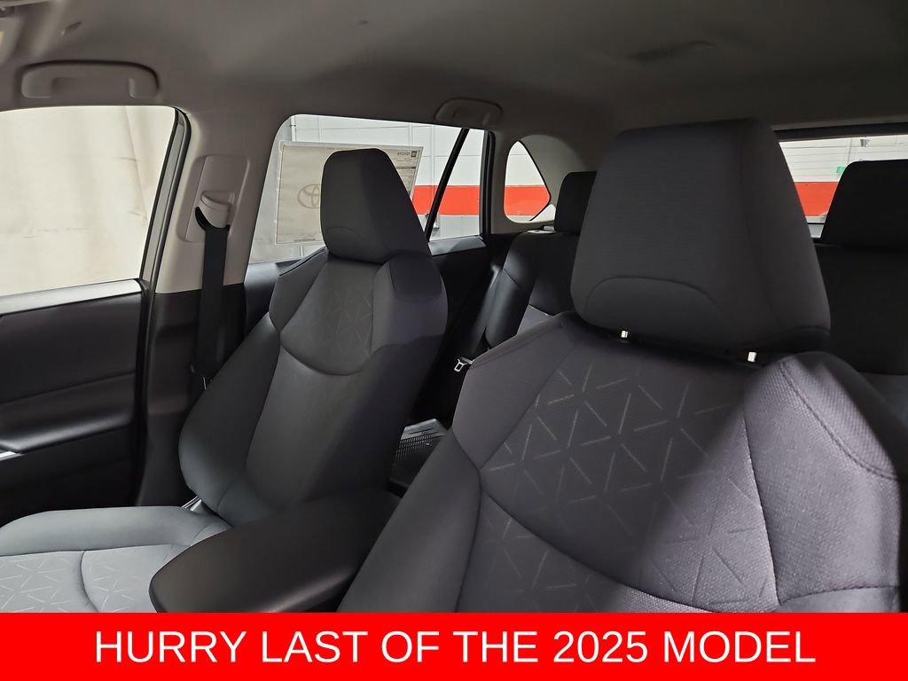 New 2025 Toyota RAV4 XLE image 12