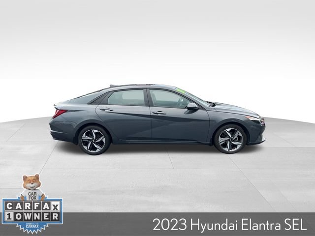 Used 2023 Hyundai Elantra SEL w/ Convenience Package FWD image 5