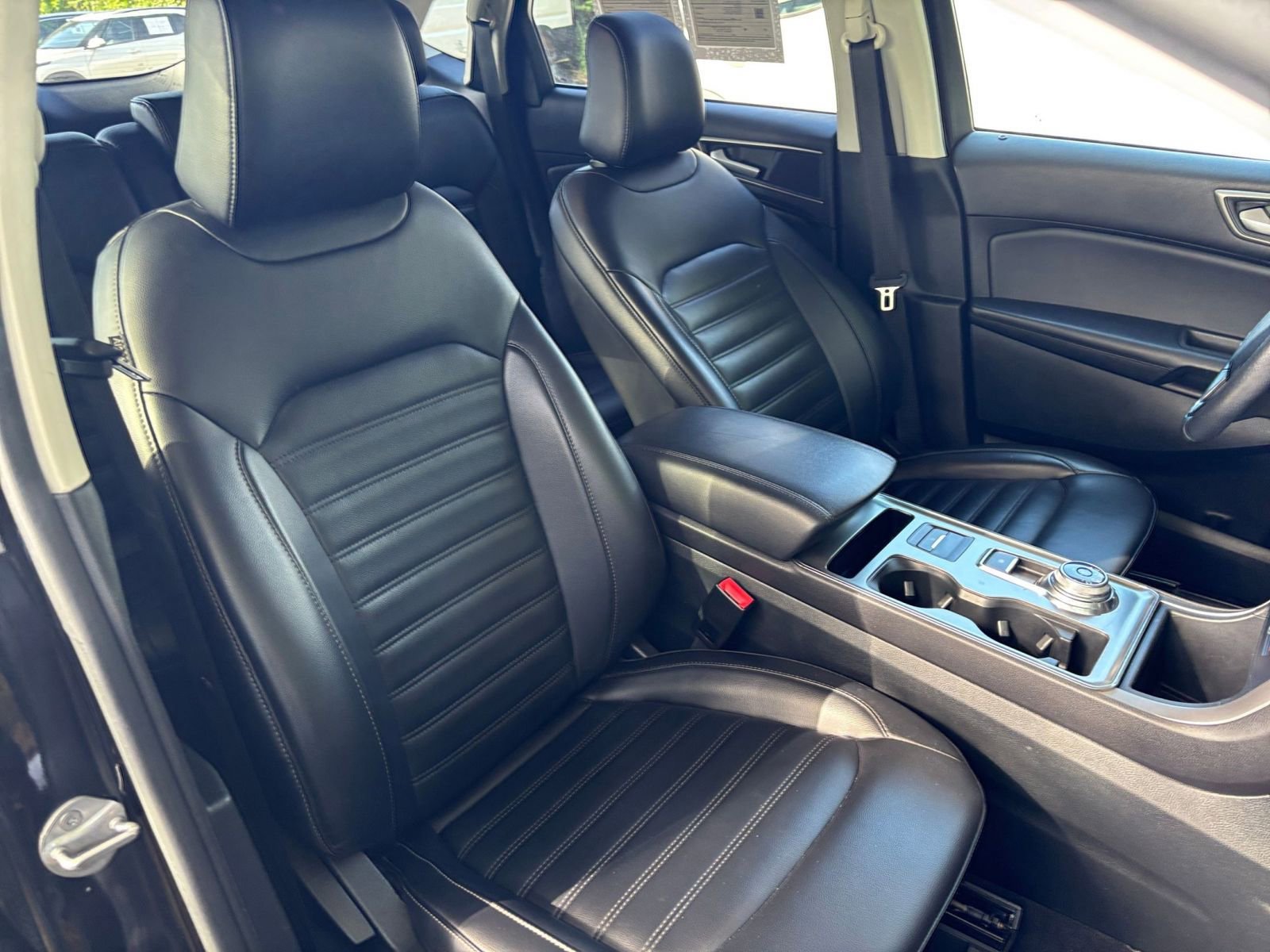 Used 2022 Ford Edge SEL image 36