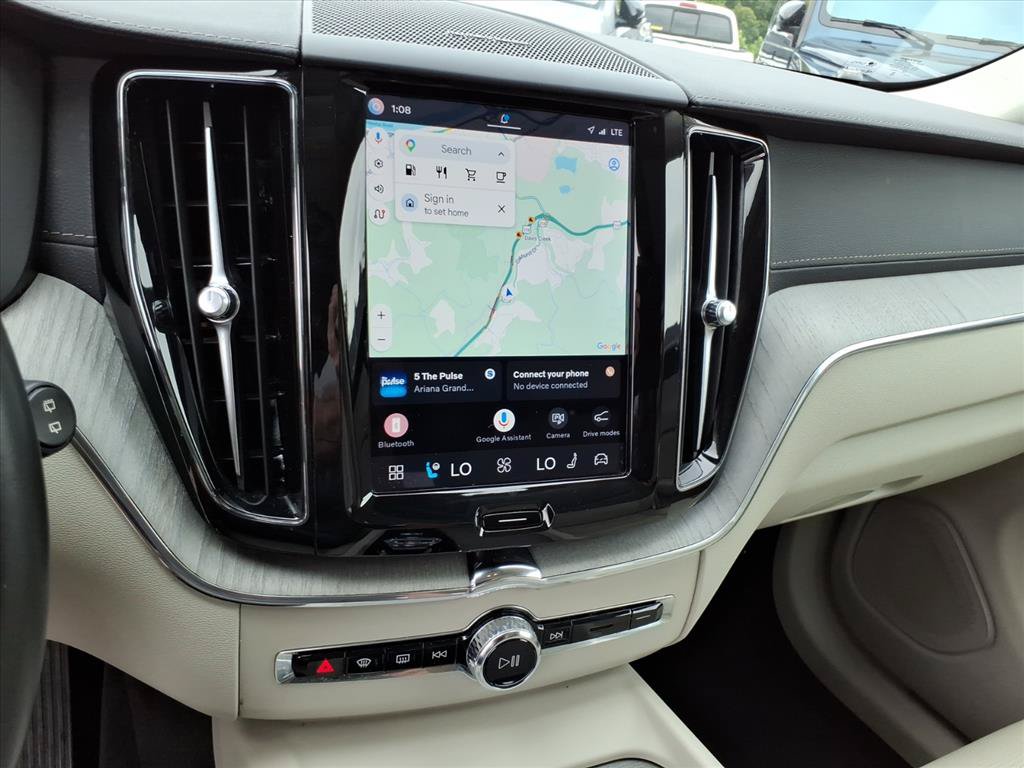 Certified 2024 Volvo XC60 B5 Ultimate w/ Climate Package AWD/4WD image 20