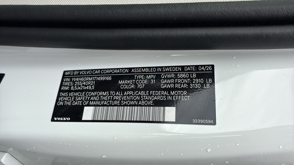New 2026 Volvo XC60 T8 Ultra w/ Protection Package Premier AWD/4WD image 32