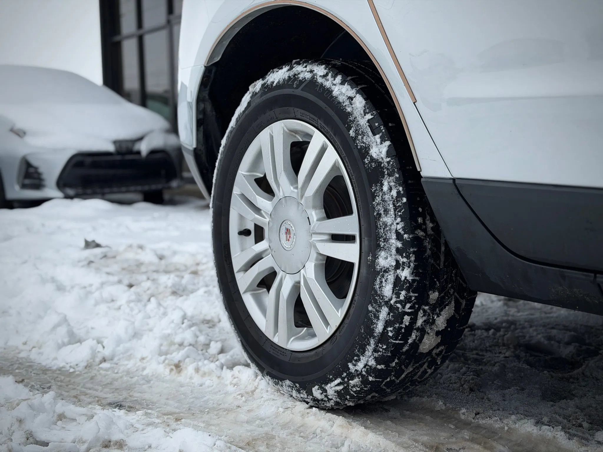 Used 2013 Cadillac SRX Luxury image 22