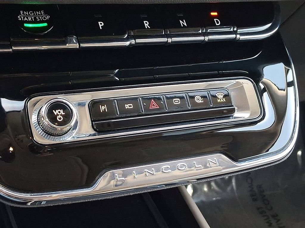 Certified 2024 Lincoln Corsair Grand Touring AWD/4WD image 16