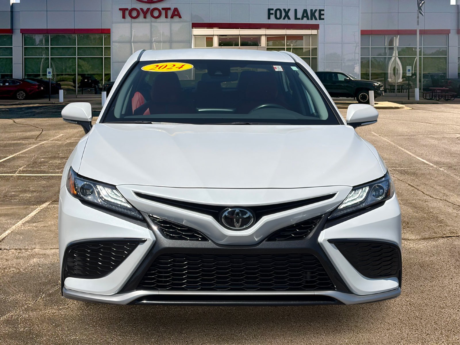 Used 2024 Toyota Camry XSE FWD image 8