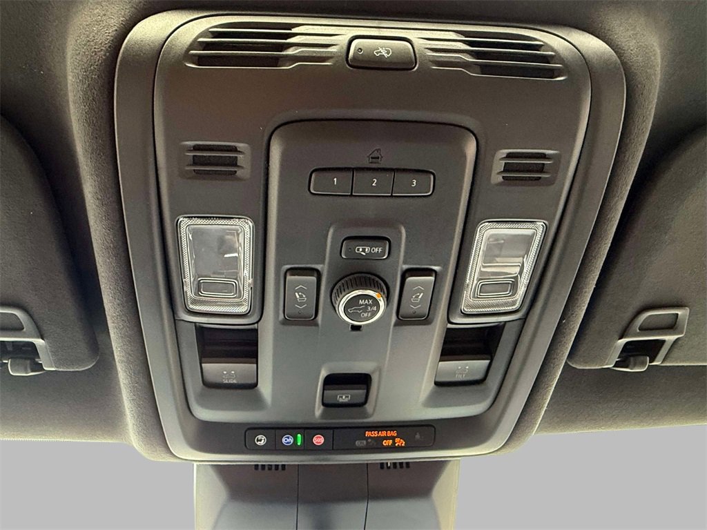 Used 2024 Cadillac Escalade ESV Sport Platinum w/ LPO, Floor Liner Package image 30