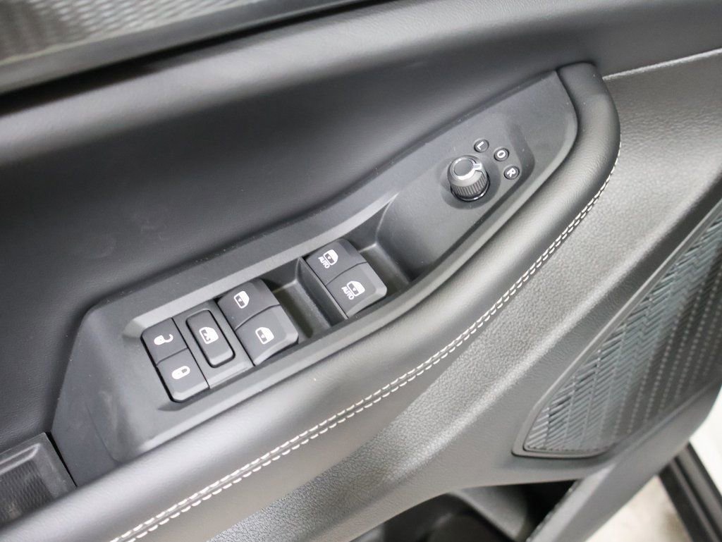 New 2025 Jeep Grand Cherokee L Altitude image 11