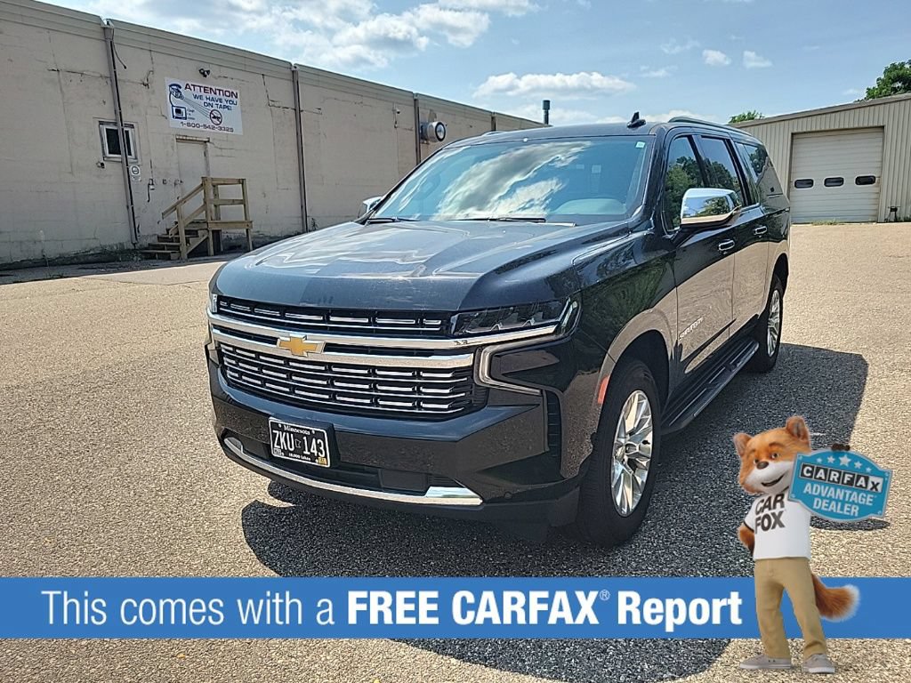 Used 2023 Chevrolet Suburban Premier AWD/4WD image 2