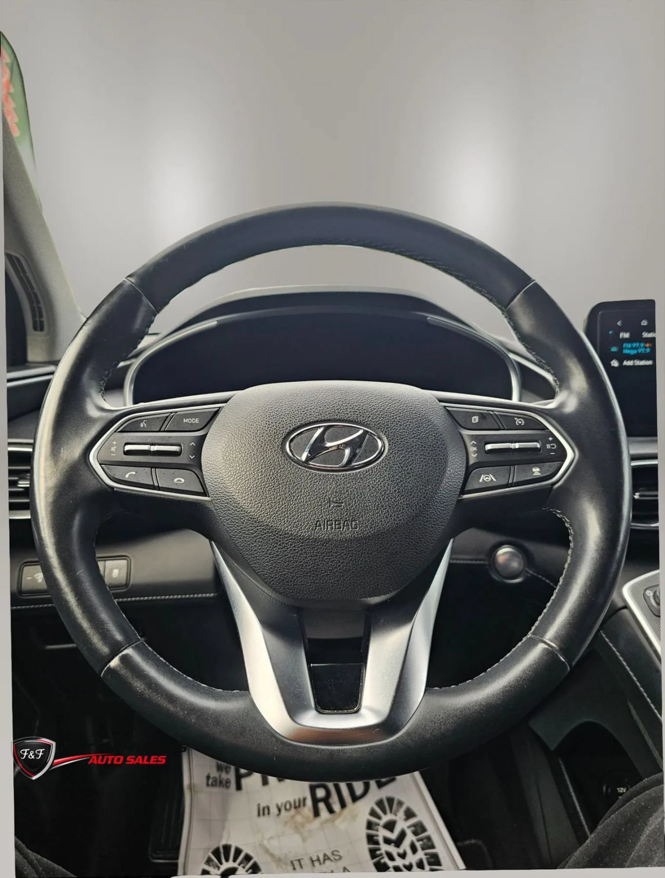 Used 2023 Hyundai Santa Fe Limited AWD/4WD image 11
