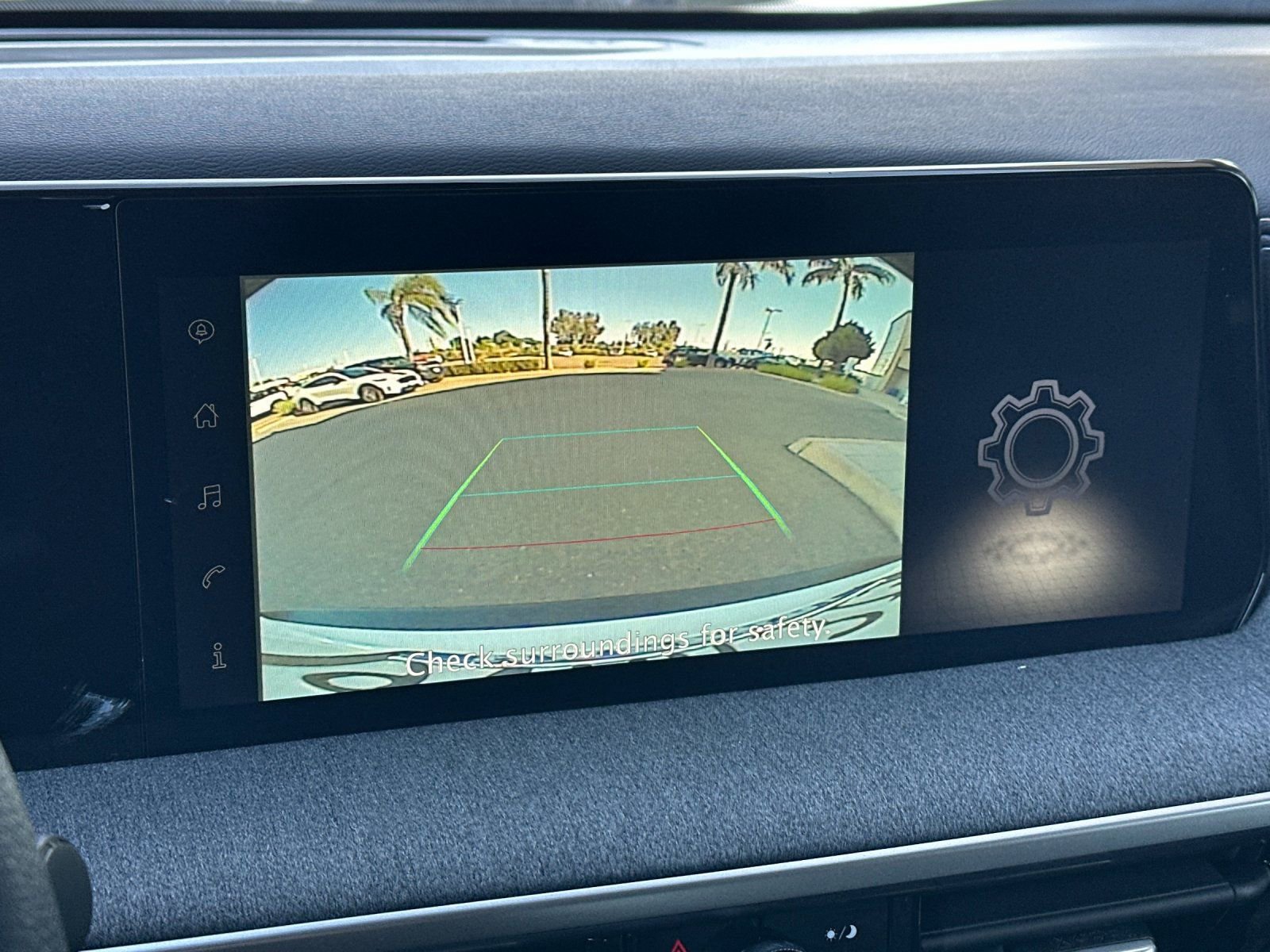 Used 2025 Nissan Kicks SV FWD image 18